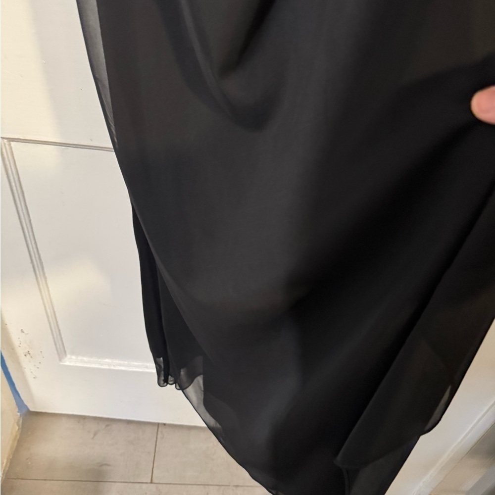 Jackie Jon Sophisticated Black Maxi Dress. Size 4. - Picture 9 of 9